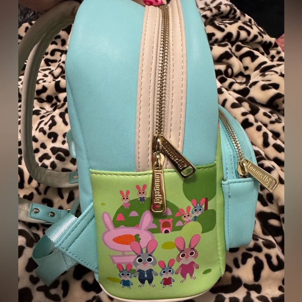 Loungefly Zootopia Backpack - Picture 2 of 7